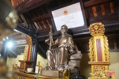 Nhiệt liệt chào mừng 300 năm Ngày sinh Hải Thượng Lãn Ông Lê Hữu Trác (1724-2024)!